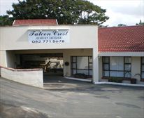 parking - Falconcrest Bed and Breakfast