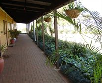Picture 2/8 - Summerveld Country Lodge