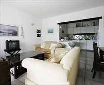  - 28 Thera Santorini, Ballito 