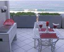 BARBEQUE / BRAAI ON PATIO - 611 Beachfront Jewel