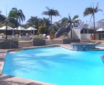 POOL WITH FULL BAR SERVICE - 611 Beachfront Jewel