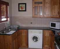 Fully Fitted Kitchen - ANNEX The White House (Self Catering Home) Your Home away from Home Accommodation