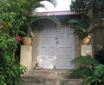  - Bluff Beach House 