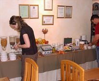  - Centre Court Bed and Breakfast