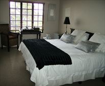 We are a non smoking establishment but do have outside patio areas to for smokers. - Bali on the Ridge Bed & Breakfast