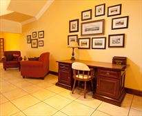  - Howick Falls Hotel 