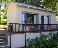 Unit 2 : entrance: 1 bedroom -6 sleeper - Sea-spray and Eagles Nest
