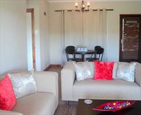 Timber cottage lounge - Old Beacon Hill