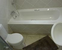 Bathroom. - Shoreline