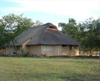 Picture 2/7 - Nyala Pans River Lodge