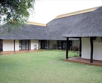 Rentmeester Guest House - Shingwedzi Camp