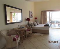 Picture 10/10 - Bentley on the Beach (Beachfront Accommodation)