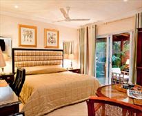 Bedroom 3 looking out to the private patio - Manaar House B & B